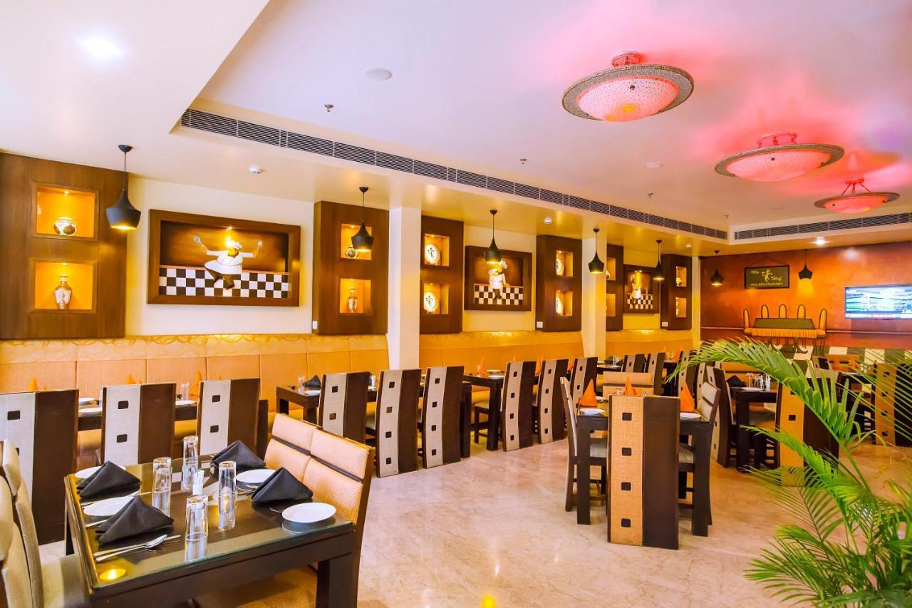 Hotel Kapish Smart-All Pure Veg Jaipur Eksteriør billede