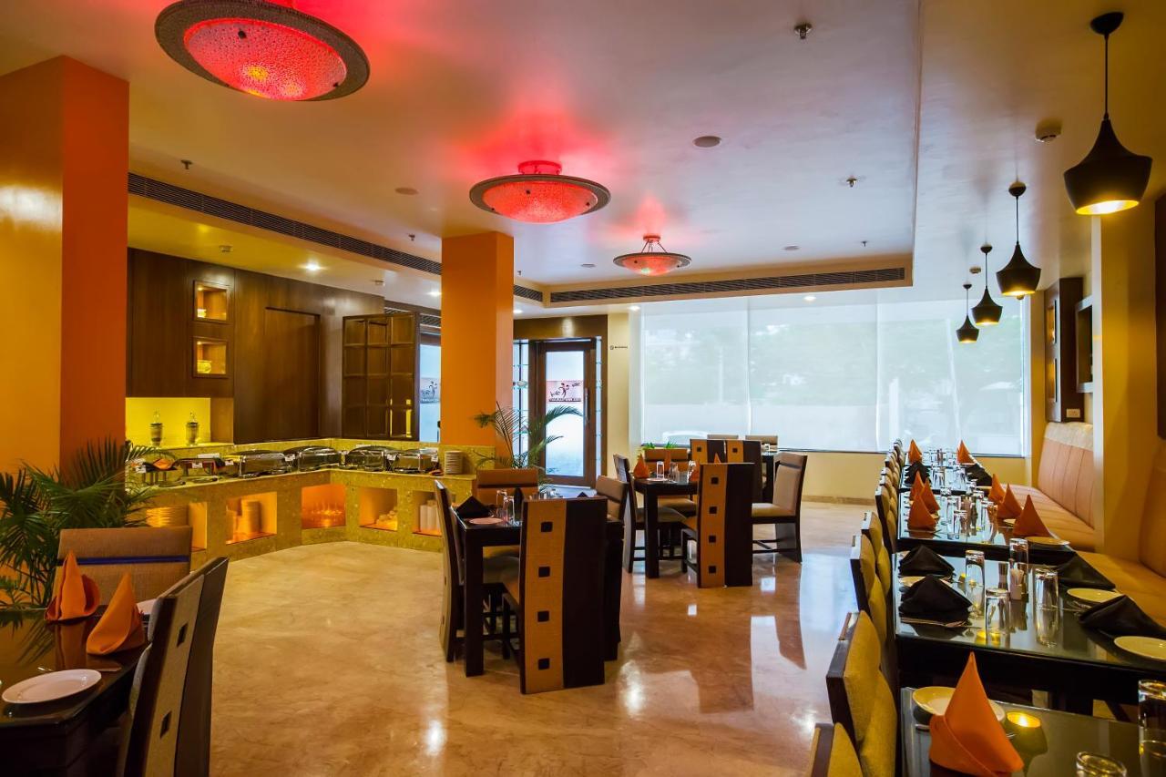 Hotel Kapish Smart-All Pure Veg Jaipur Eksteriør billede