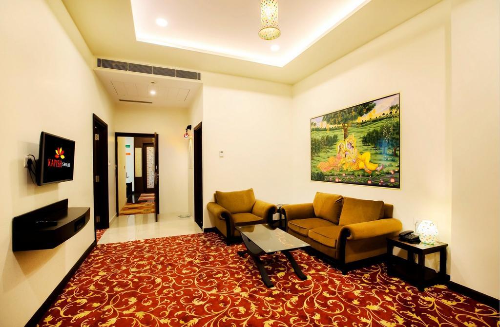 Hotel Kapish Smart-All Pure Veg Jaipur Eksteriør billede