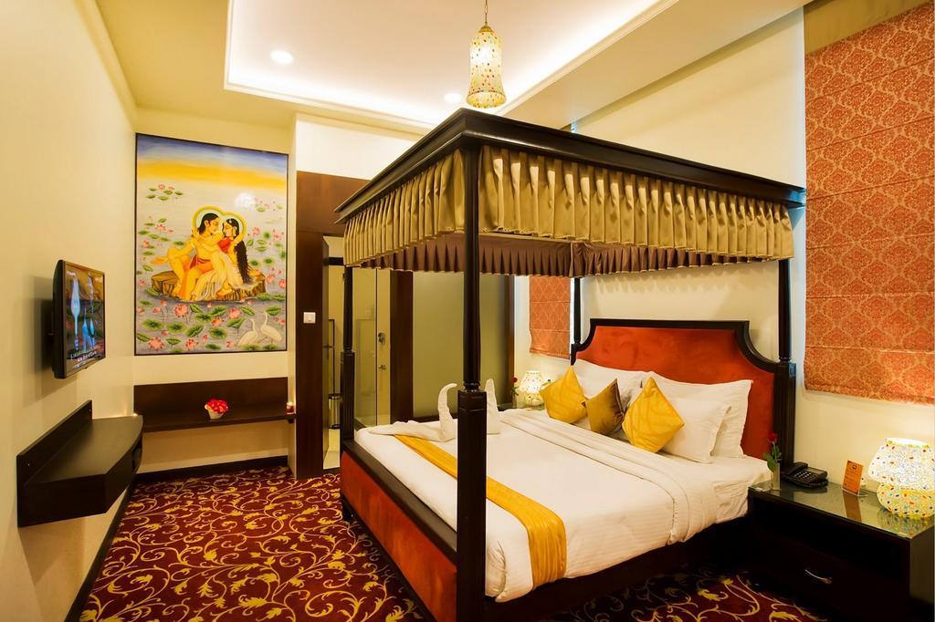 Hotel Kapish Smart-All Pure Veg Jaipur Eksteriør billede